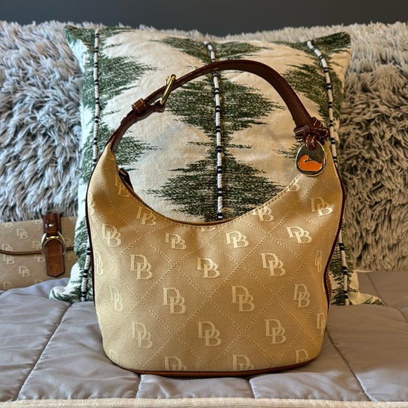 Dooney & Bourke Handbags - CLASSIC DOONEY & BOURKE Monogram Hobo Bag Excellent Exterior Condition!